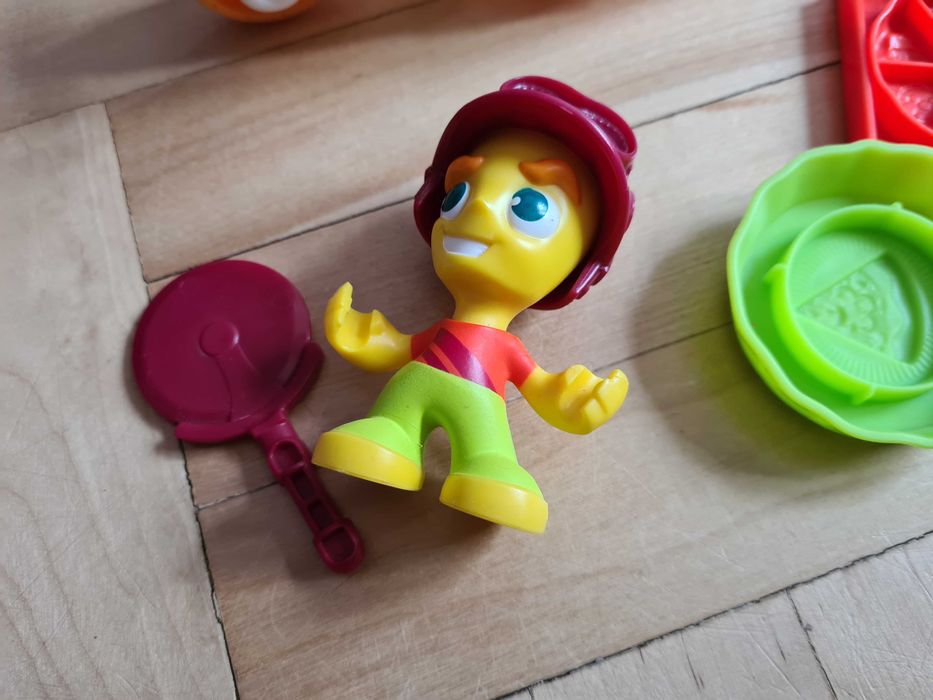 Ciastolina Play-Doh Town B5976 Dostawca Pizzy