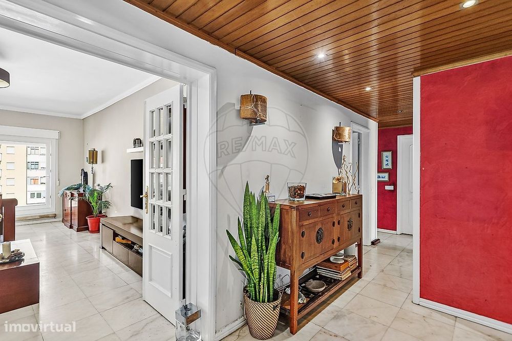 Apartamento T4 para venda