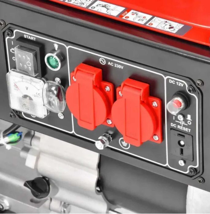 Бензиновий генератор Hecht GG 3300 W