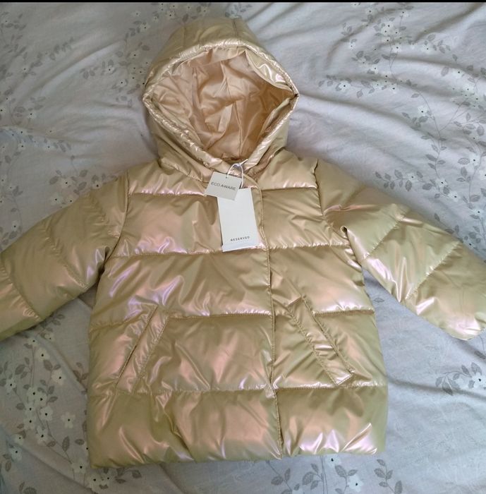 Reserved Куртка 74-80р. осінь-весна стьобана. М'яка, невагома. Нова