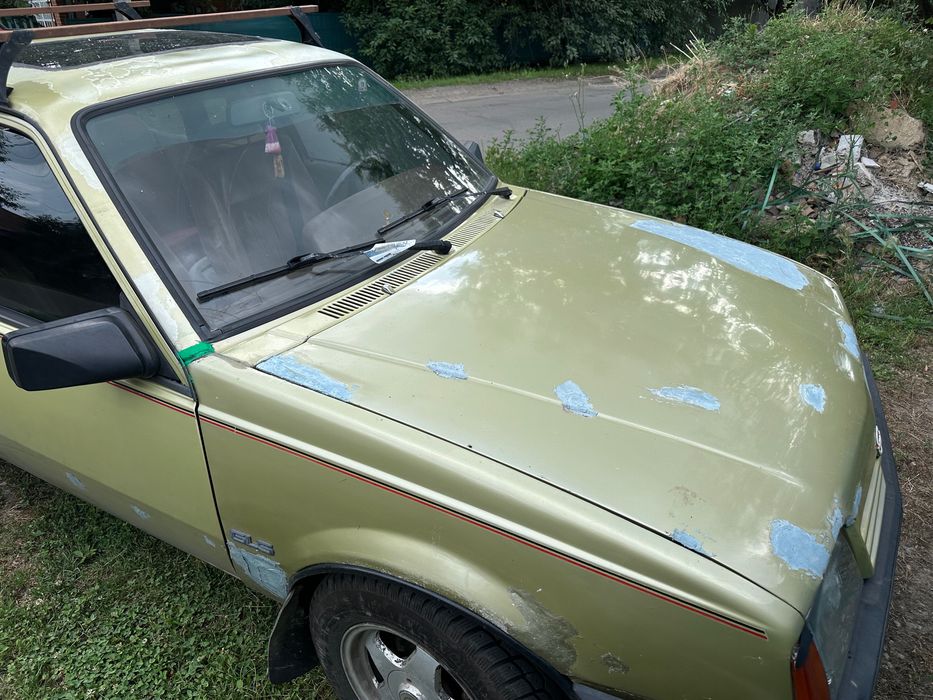 Продам автомобіль Опель Аскона