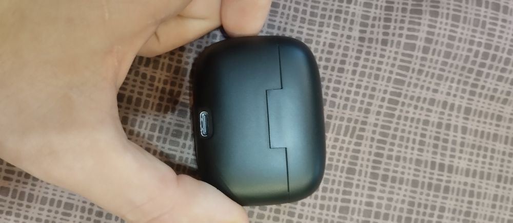 Навушники JBL TUNE 230NC