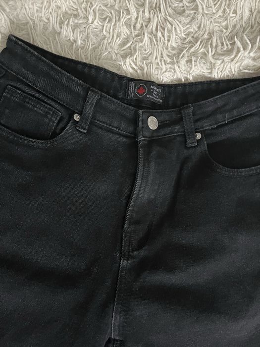 Джинси мом чорні