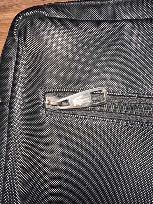 барсетка lacoste