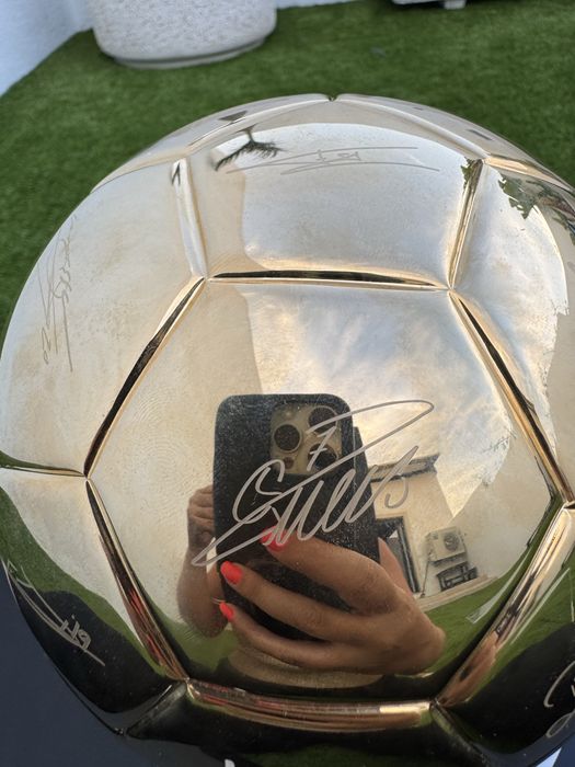 Bola Oficial FPF banhada a Ouro 24k – Edição Limitada Euro (Nº 100/200) O