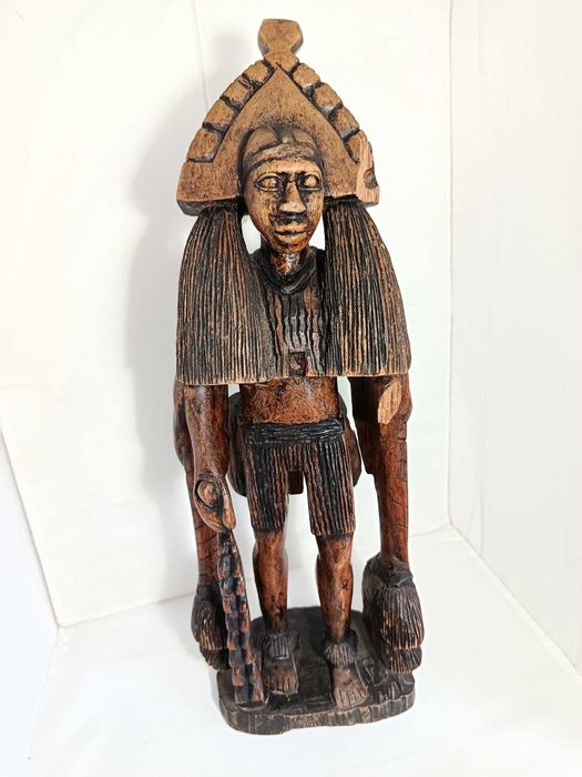 Escultura de Madeira Guerreiro