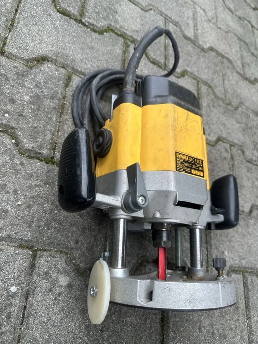 Dewalt dw624 frezarka górnowrzecionowa dewalt