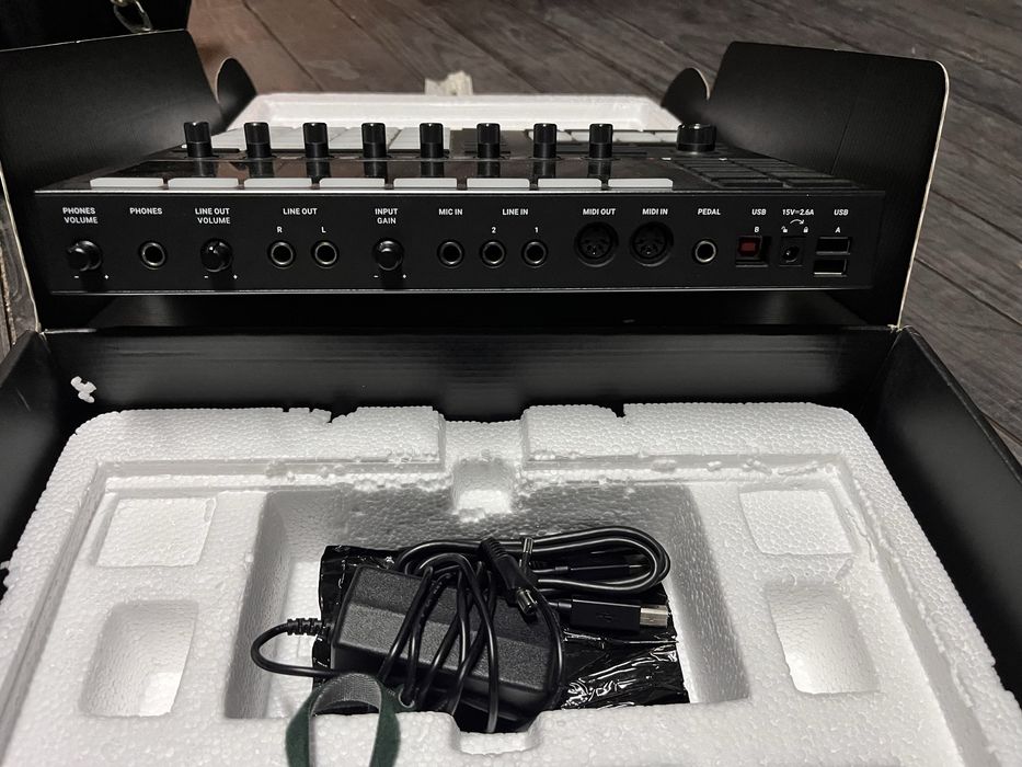 Native Instruments Maschine +