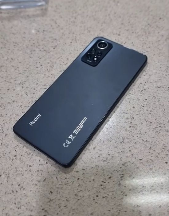 телефон Redmi 12pro