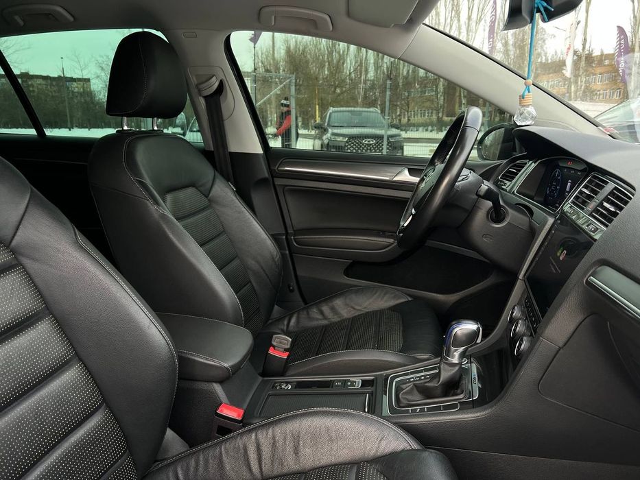 Volkswagen E-Golf 36 кВт №3840 (ВНЕСОК від 10%) Альянс Авто Кривий Ріг