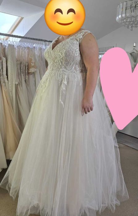 Suknia ślubna plus size