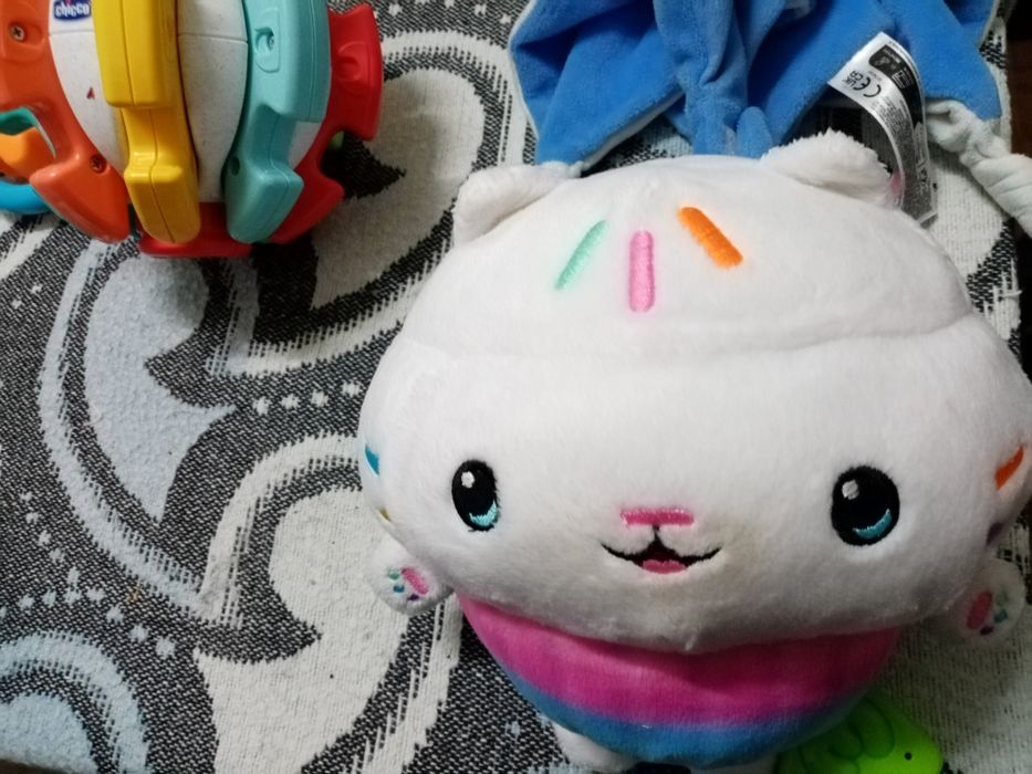 Brinquedos para bebé e criança