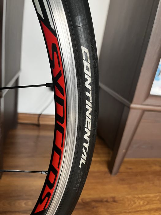 Trek Madone 5.5 | Ultegra | Syncros RP2.0 | Continental GP 5000 | CB Candy 1