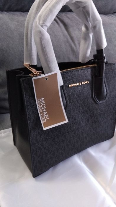 Michael Kors Mercer Messenger Tote