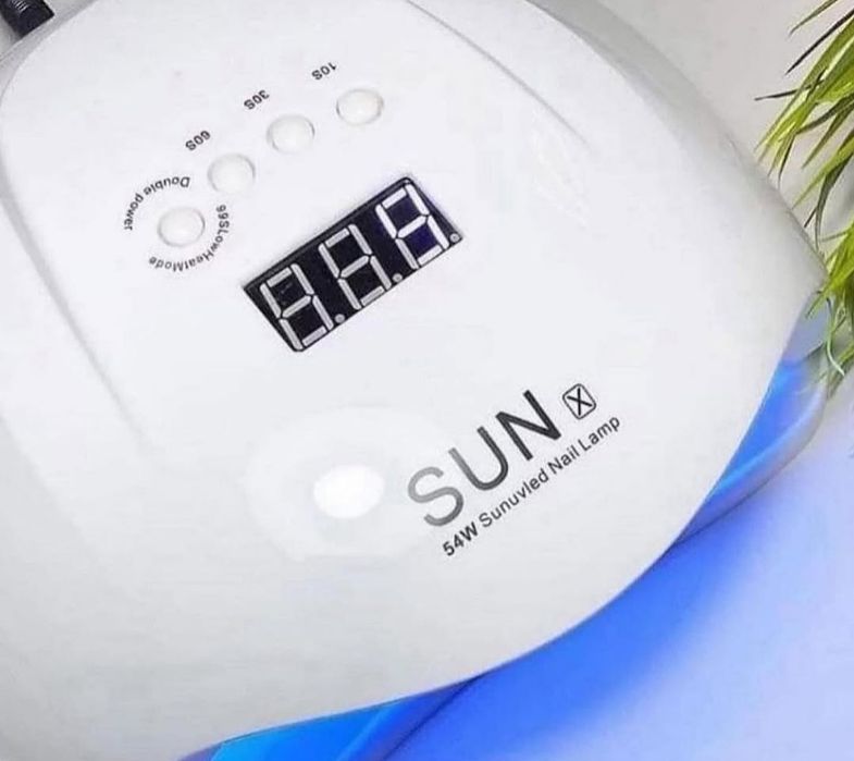 Лед лампа для нігтів