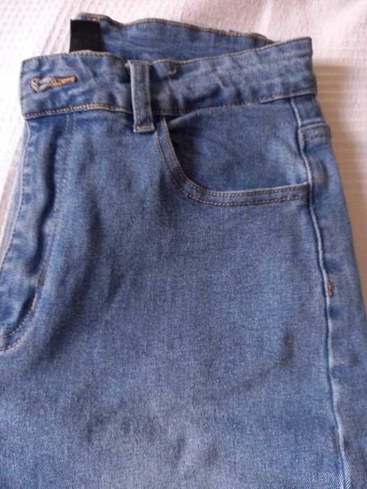 Calças ganga CIDER, perna larga, Tam M, mas veste S (Portes incluídos)