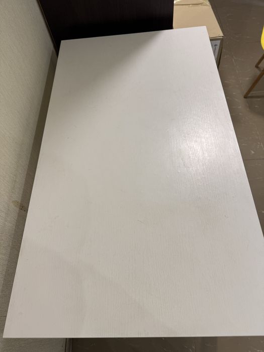 Продам кухонный стол в хорошем состоянии