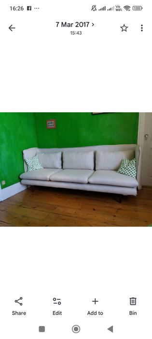 Sofá 3 lugares 240cm