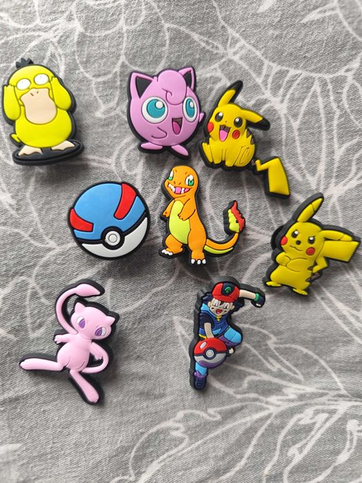 Nowe 8sztuk pokemon Pikachu  przypinki do crocs butów