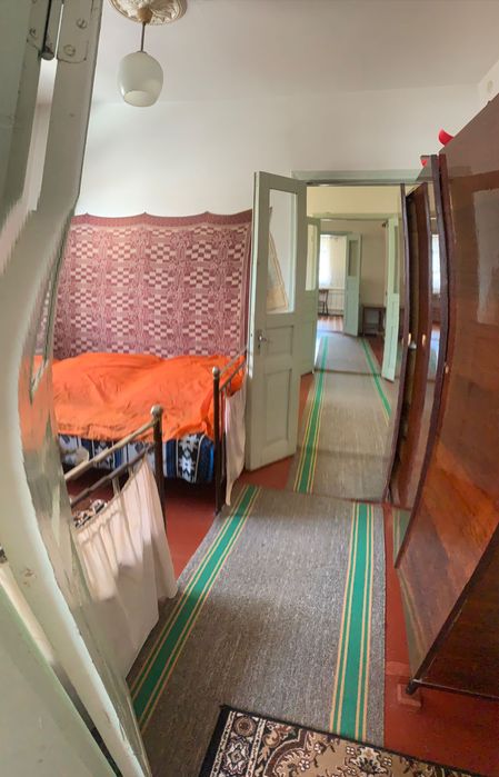 Терміново!продам будинок з ремонтом з виходом на воду