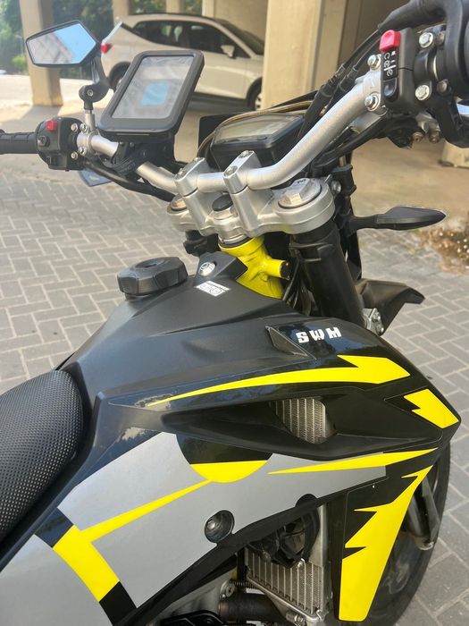 (ACEITO TROCA)Moto 125cc ótimo estado conservação