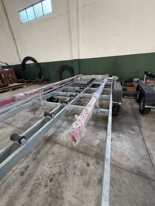 Atrelado para barcos ate 10 metros
