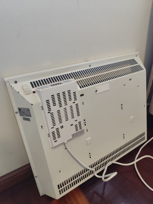 Aquecedor de Parede Elétrico – Usado
Vendo aquecedor elétrico de pared