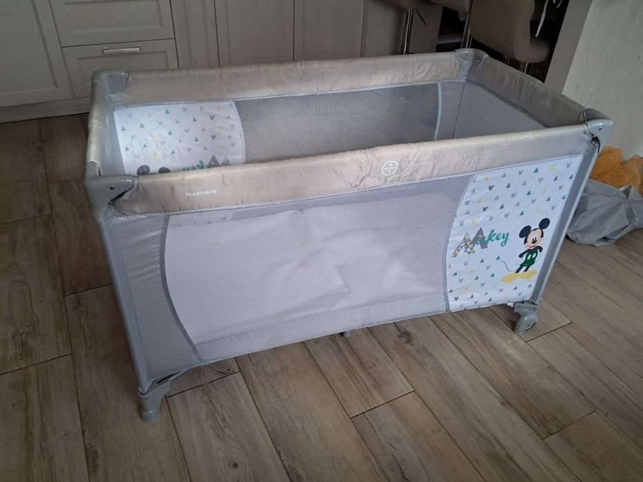 Cama de viagem mickey