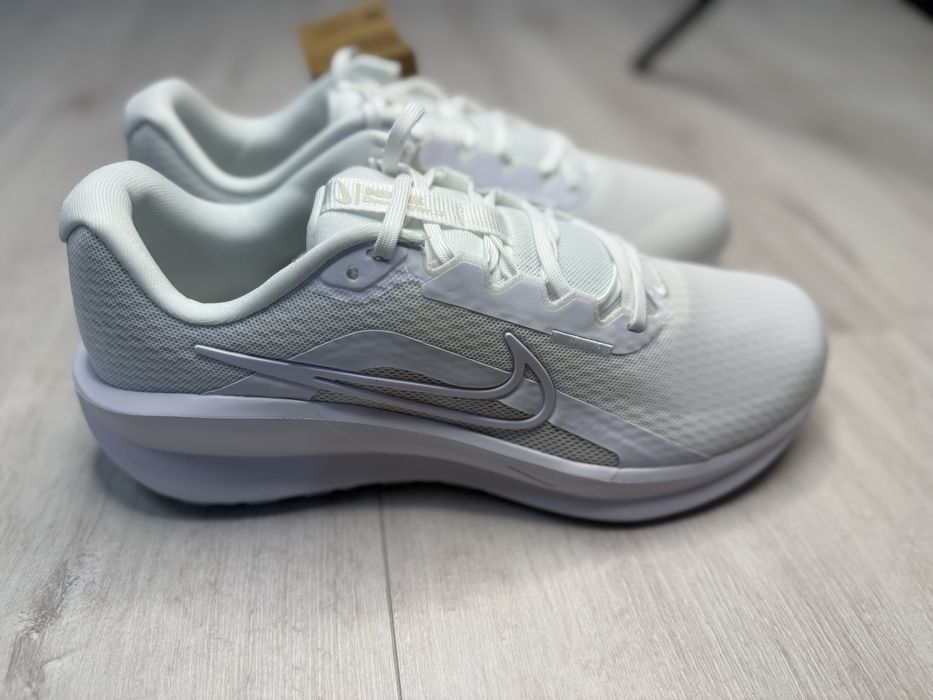 Кросівки жіночі Nike DOWNSHIFTER 13 WHITE FD6476-101