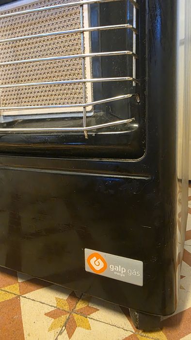 Aquecedor a Gás Galp com botija vazia