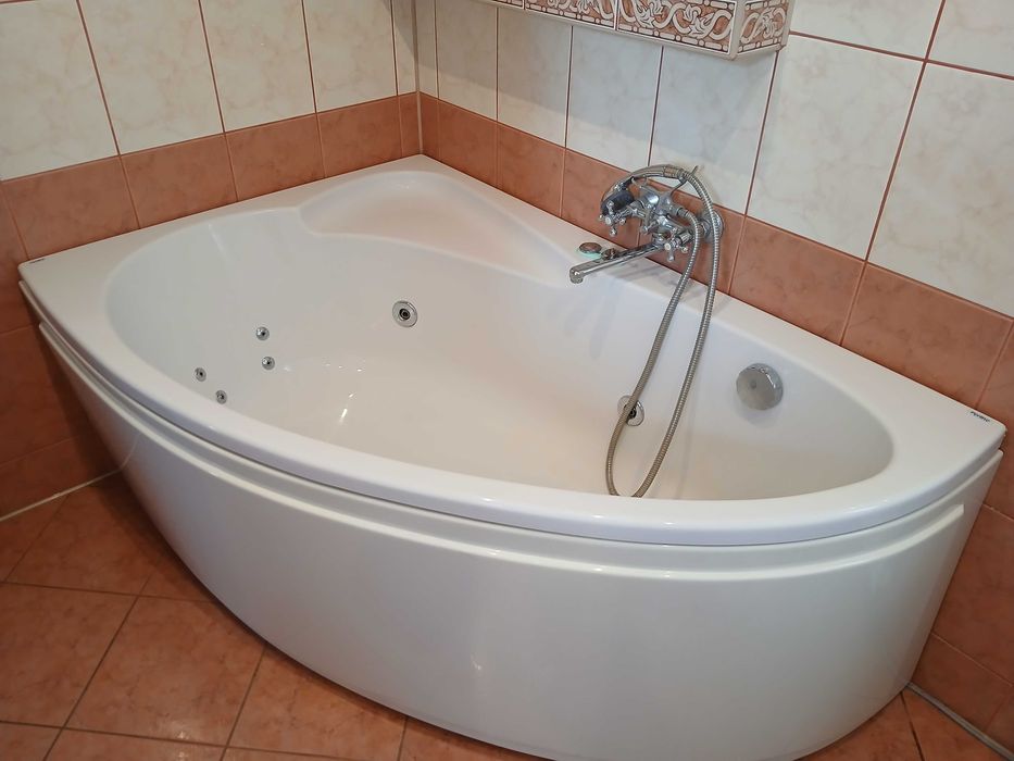 wanna z hydromasażem