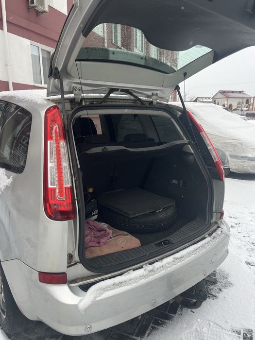 Ford C-max автомобіль