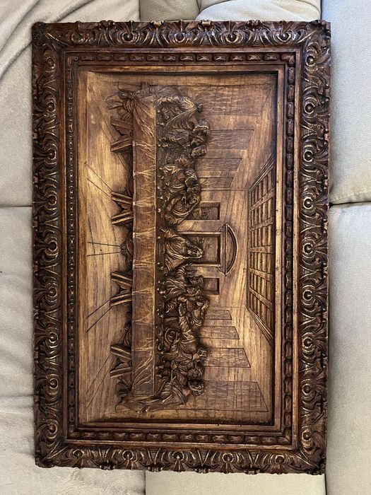 Ultima ceia em madeira entalhada