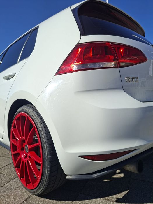 Golf GTI 7 Panorama. Negocjuj i kup 230 koni