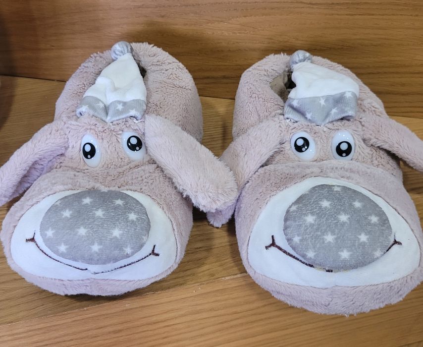 Beige Slippers64286237460737120