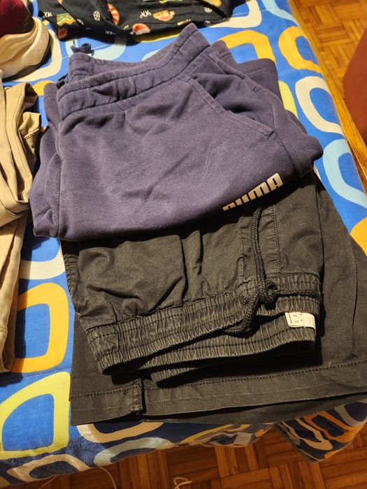 Lote de 25 peças de roupa masculina(tamanho M e L)+ sapatilhas