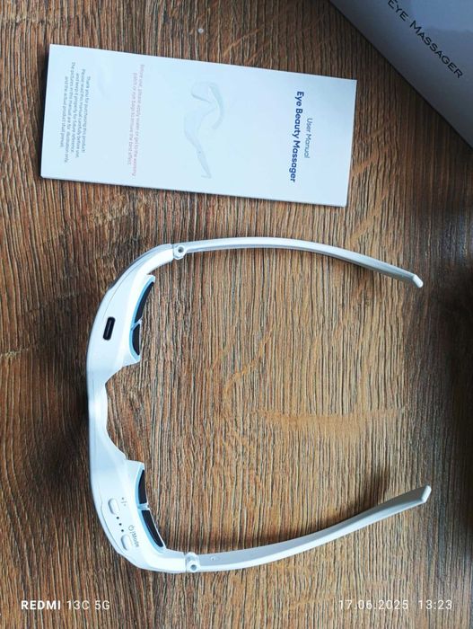 Masażer do pielęgnacji okolic oczu