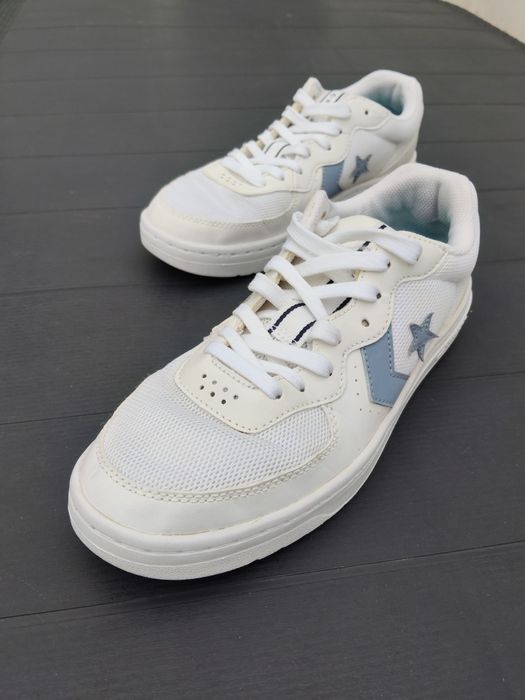 Sapatilhas Converse Unissexo 40, branco e azul claro, edição limitada.