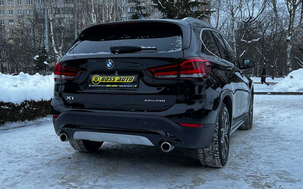 BMW X1      2019
