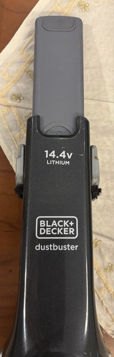 Black+Decker Dustbuster. pouco usado, em bom estado. Bateria de lithium de 14,4v