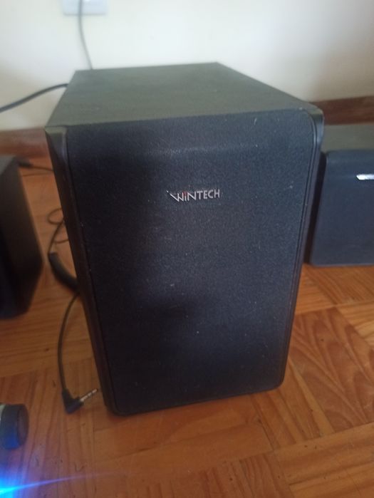 Colunas com subwoofer