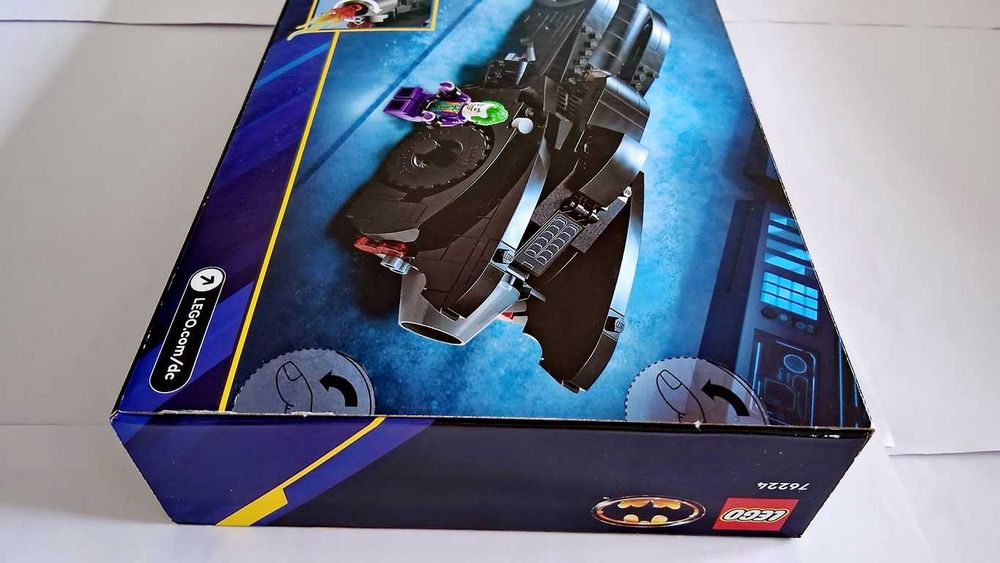 Lego Super Heroes DC 76224 Batmobile: Batman vs The Joker Chase selado