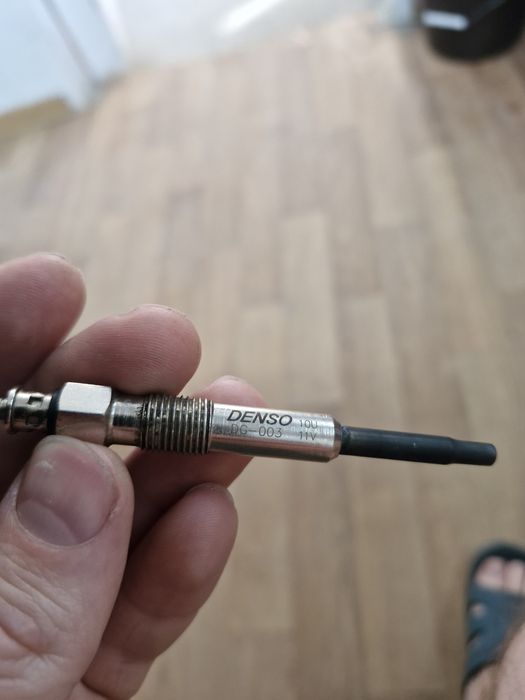 Свічки накалу Denso