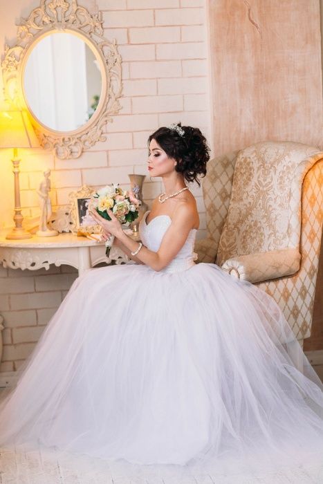 Белоснежное свадебное платье!