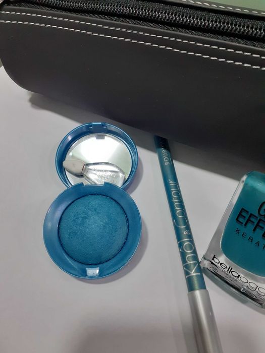 Conjunto maquilhagem mais bolsa