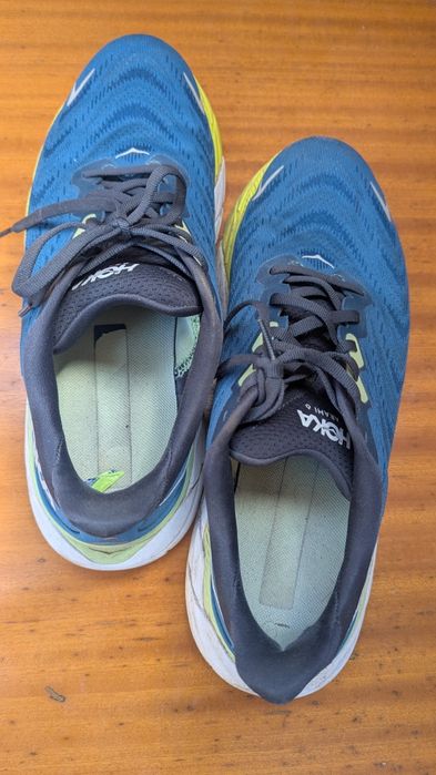 Hoka Arahi 6 - 43/5