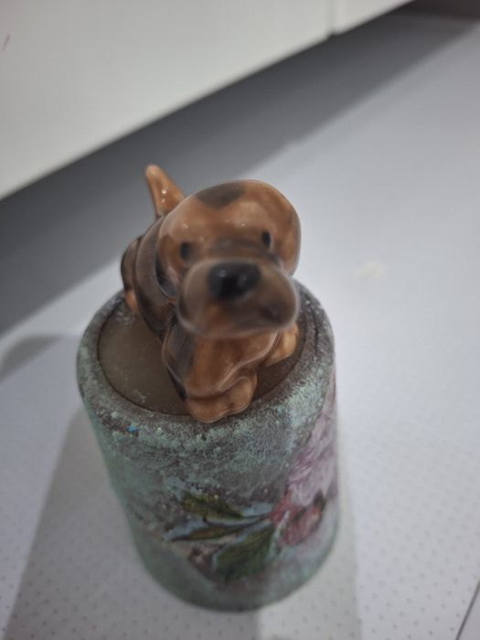 Porcelitowy piesek - miniatura z PRL