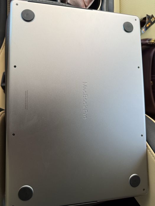 MacBook Pro 14 M2 512GB, 16GB RAM