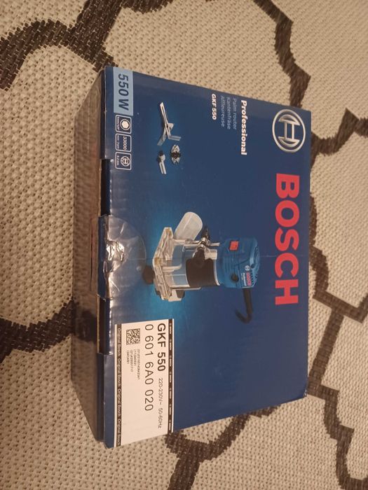 Frezarka krawędziowa BOSCH GKF 550
