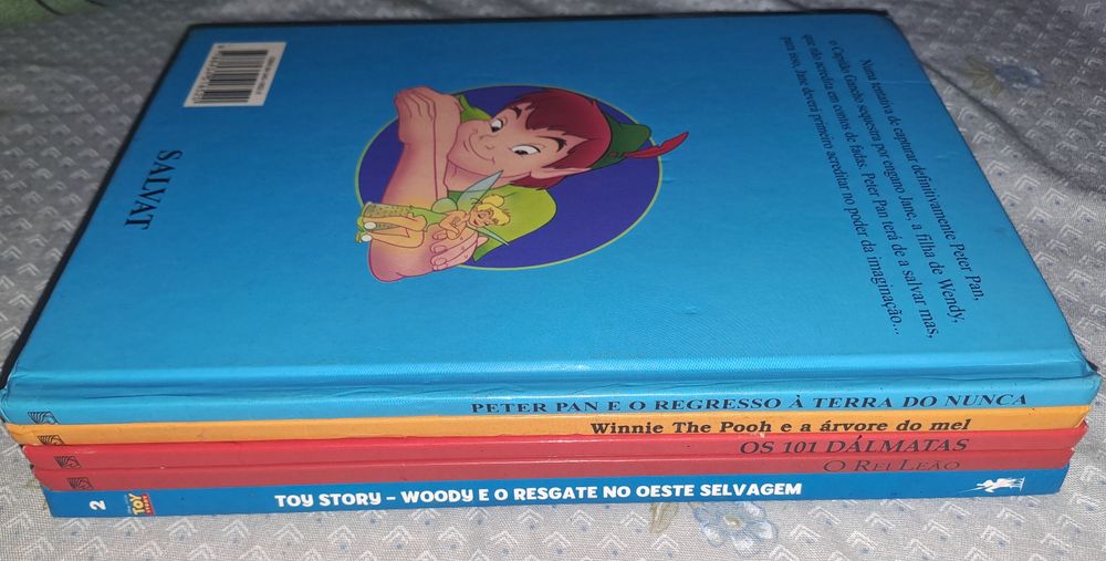 Vendo livros da Disney para desocupar